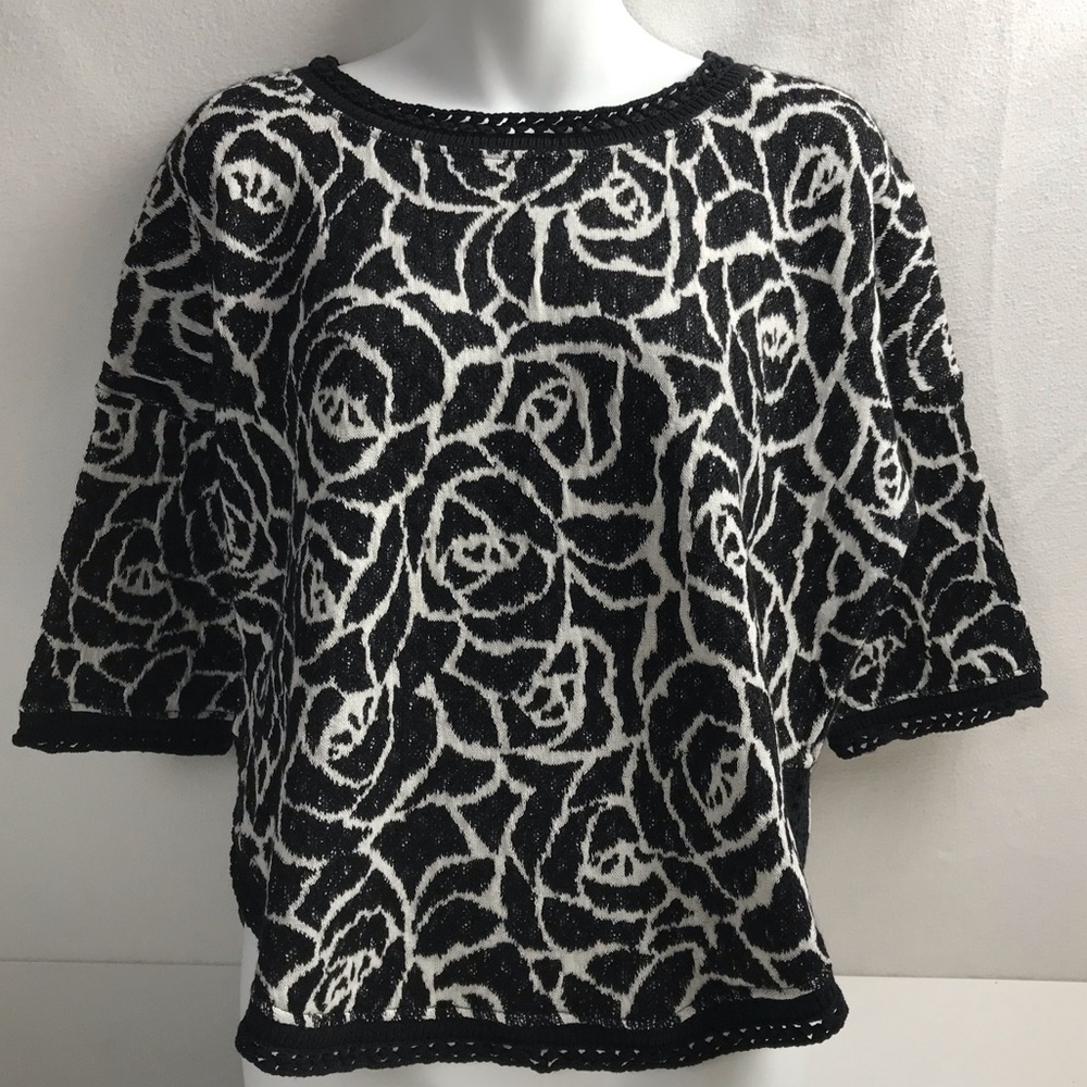 MOTH Black White Rose Print Knit Sweater Top‎ 3/4 Sleeve Women's Medium